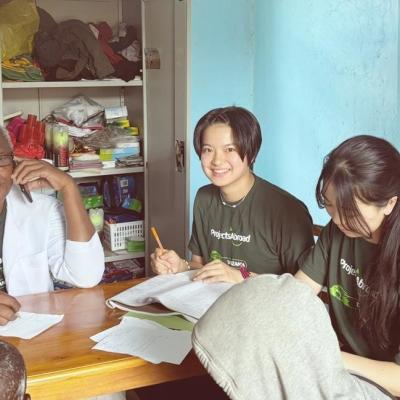 タンザニアで医療の海外ボランティアに参加中の高校生ボランティア・小林もかさん